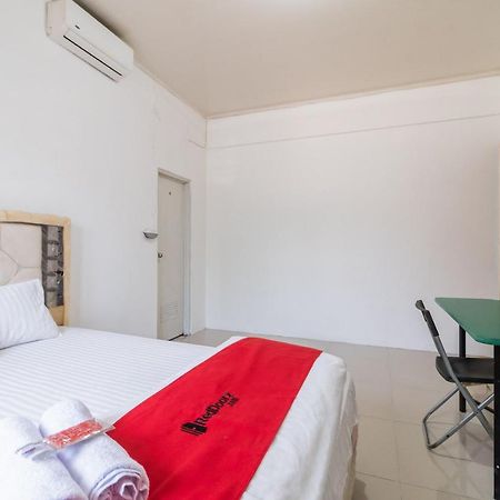 Hotel RedDoorz near Terminal Bubulak Bogor Zewnętrze zdjęcie
