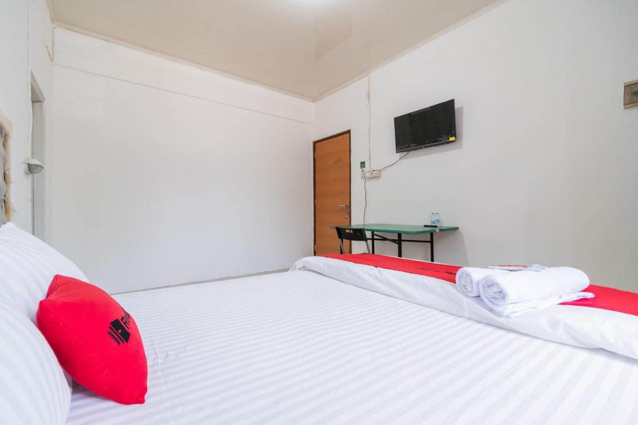 Hotel RedDoorz near Terminal Bubulak Bogor Zewnętrze zdjęcie