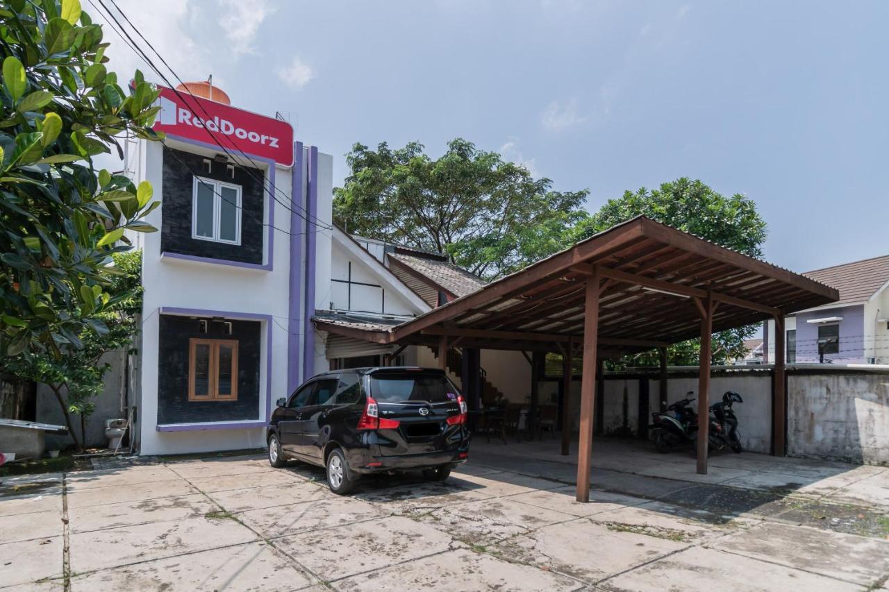 Hotel RedDoorz near Terminal Bubulak Bogor Zewnętrze zdjęcie